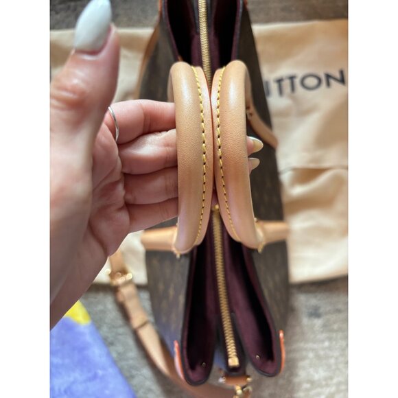 LOUIS VUITTON Monogram Soufflot MM - Picture 9 of 14